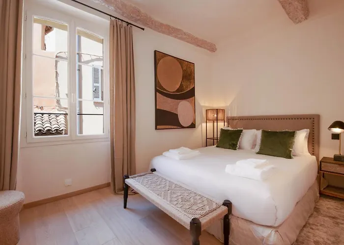 Pick A Flat's In Saint-tropez- Rue Victor Laugier * Saint-Tropez