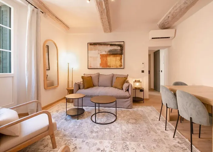 Pick A Flat's In Saint-tropez- Rue Victor Laugier